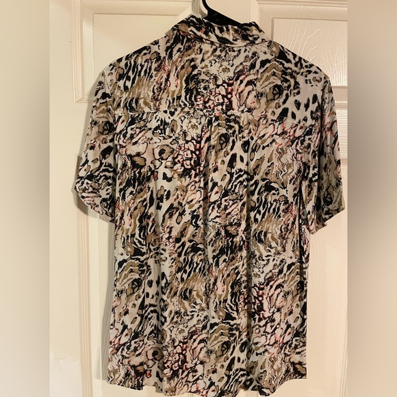 Men’s Cotton On Print Button Down Shortsleeve Shirt - Picture 4 of 4